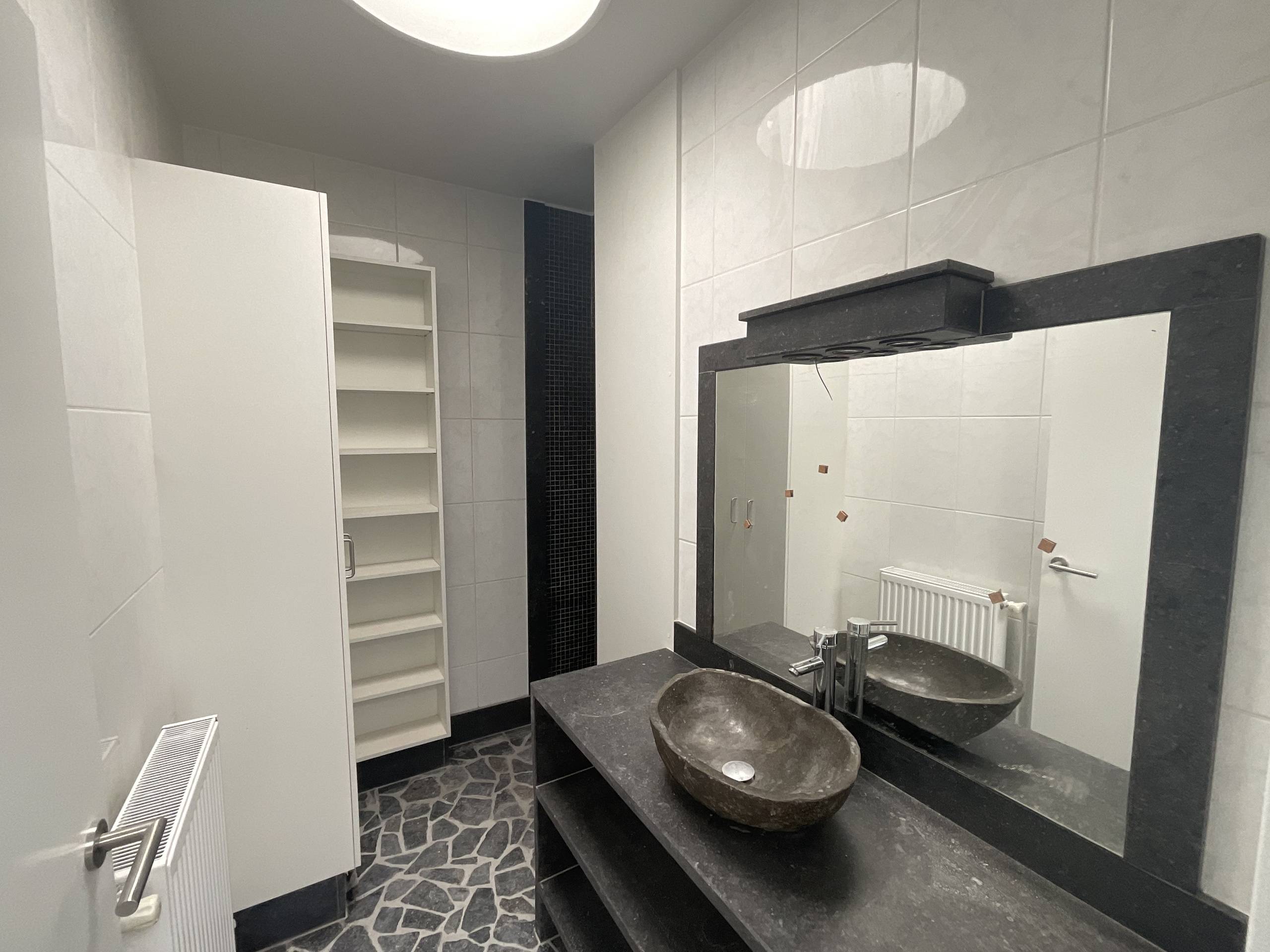 Volledig gerenoveerd dakappartement in centrum Herentals - foto 5