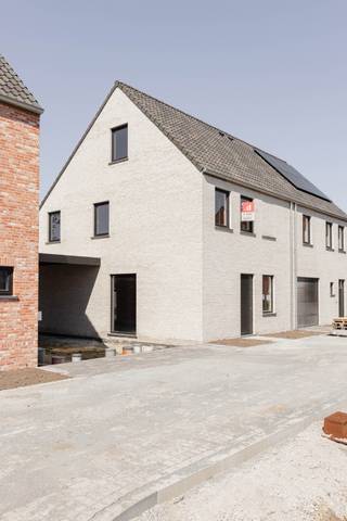 House for sale in Ichtegem