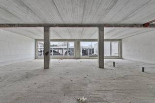 Residentie Vonk has 2 shell office spaces for sale of approximately 155 m² and approximately 235 m². These are ideal for the liberal professions...