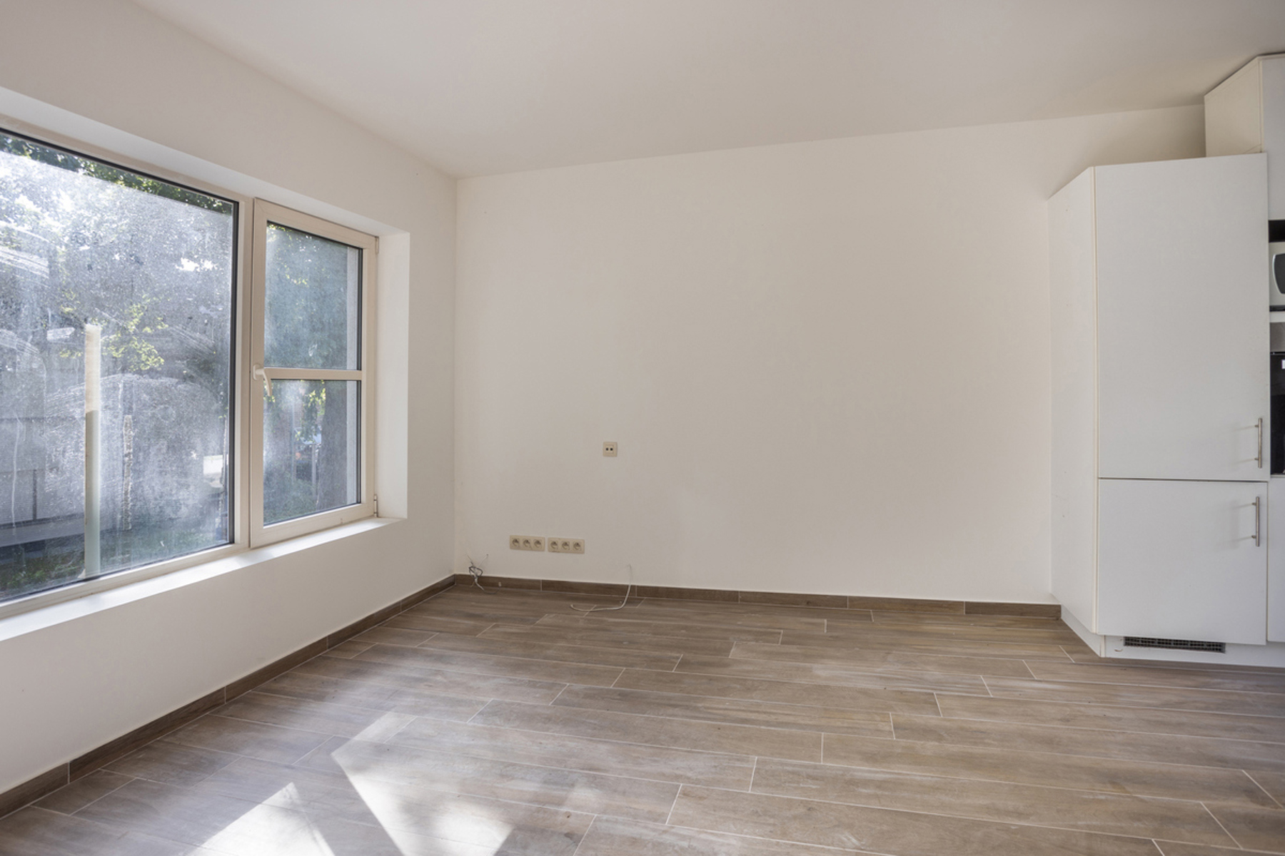 Te renoveren woning met groot magazijn - foto 3