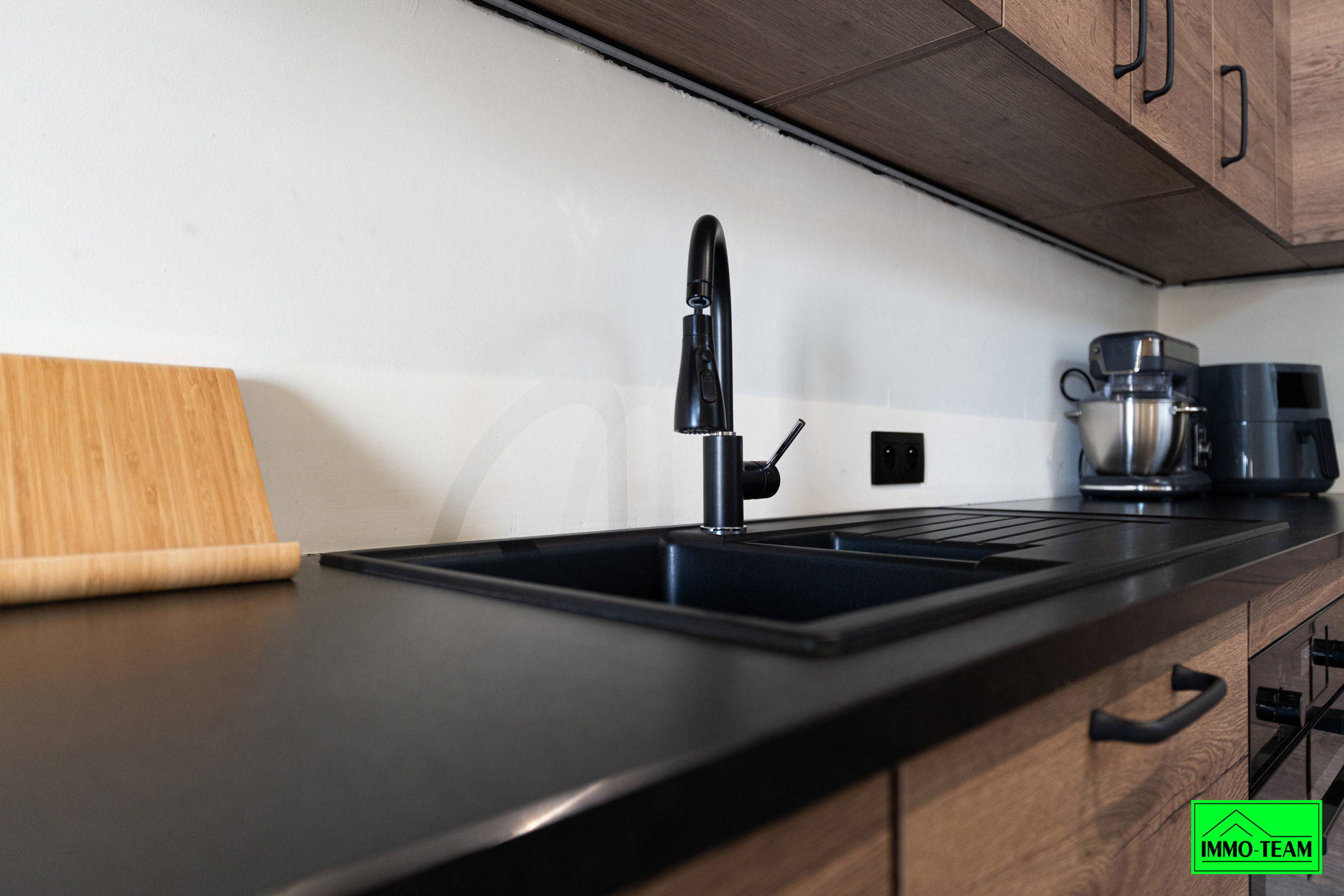 Instapklare gerenoveerde woning nabij het stadscentrum. - foto 5