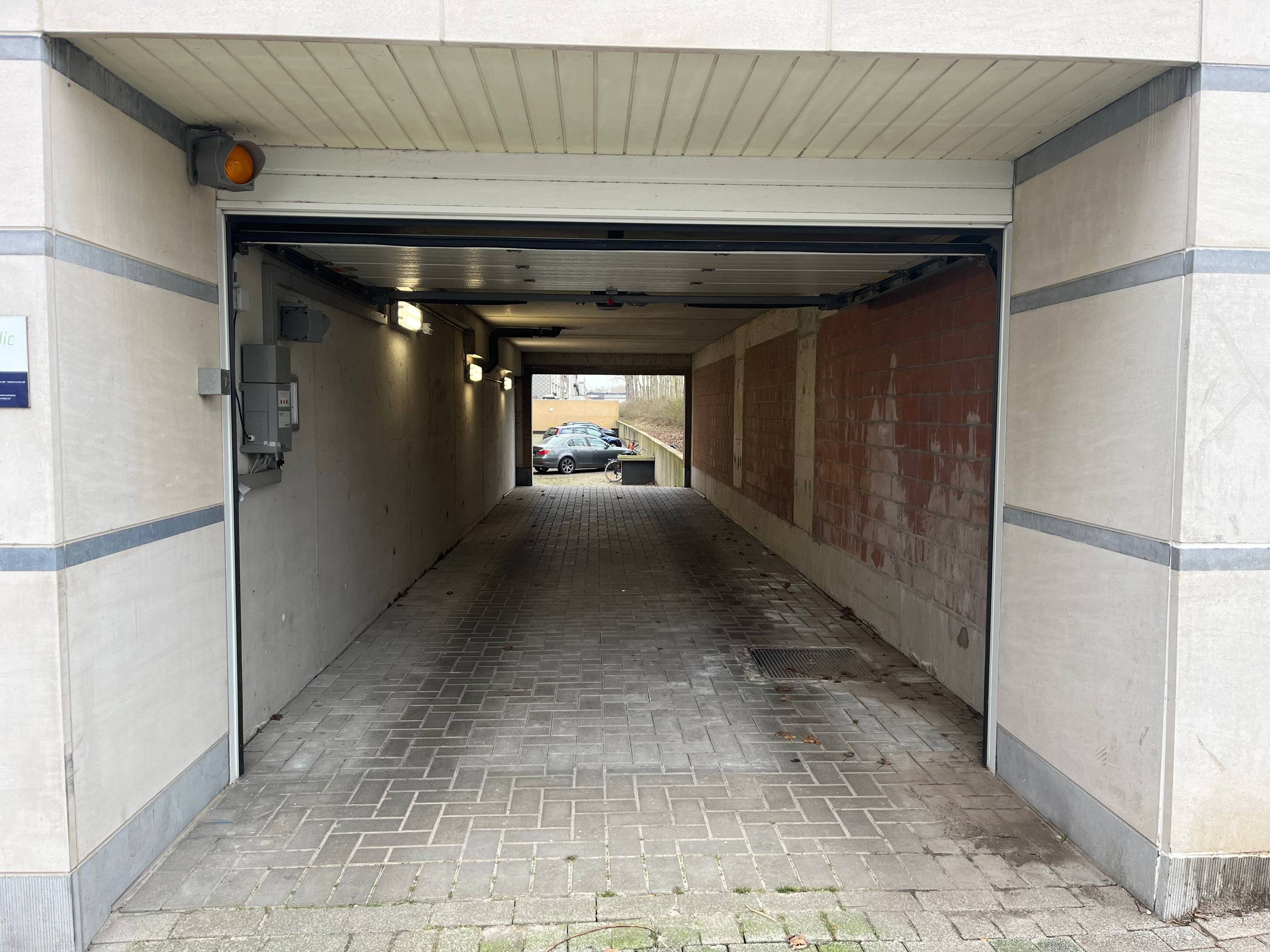 Autostaanplaats op centrale ligging in Zeebrugge - foto 3