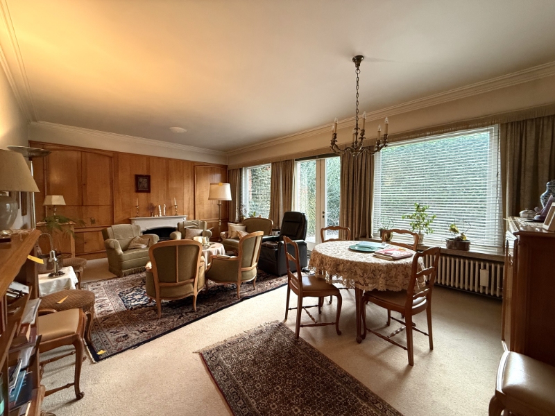 Zeer ruime karaktervolle voormalige dokterswoning met prachtige tuin in het centrum - foto 5