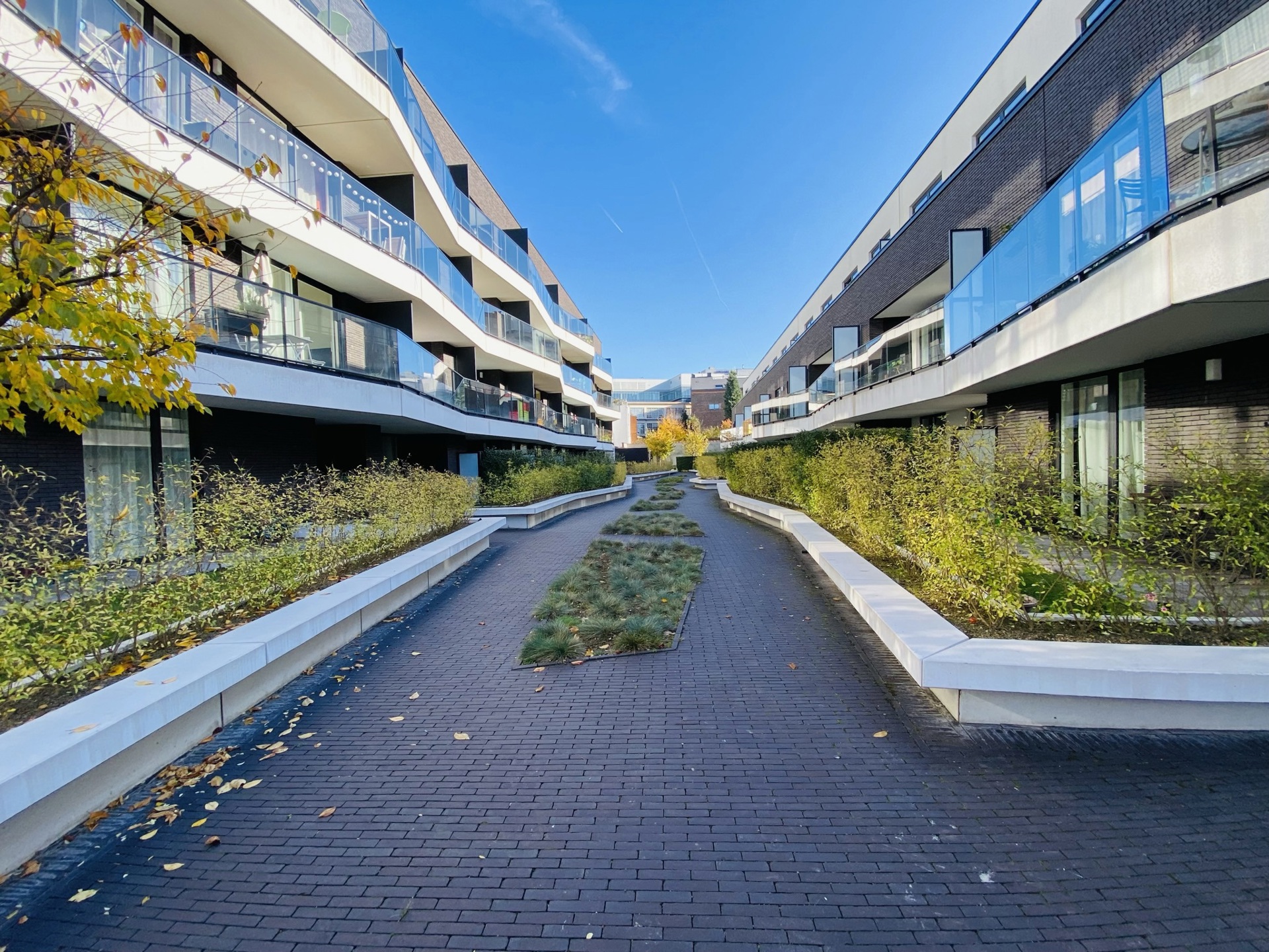 Mooi appartement met 1 slaapkamer + parkeerplaats en kelder - foto 1
