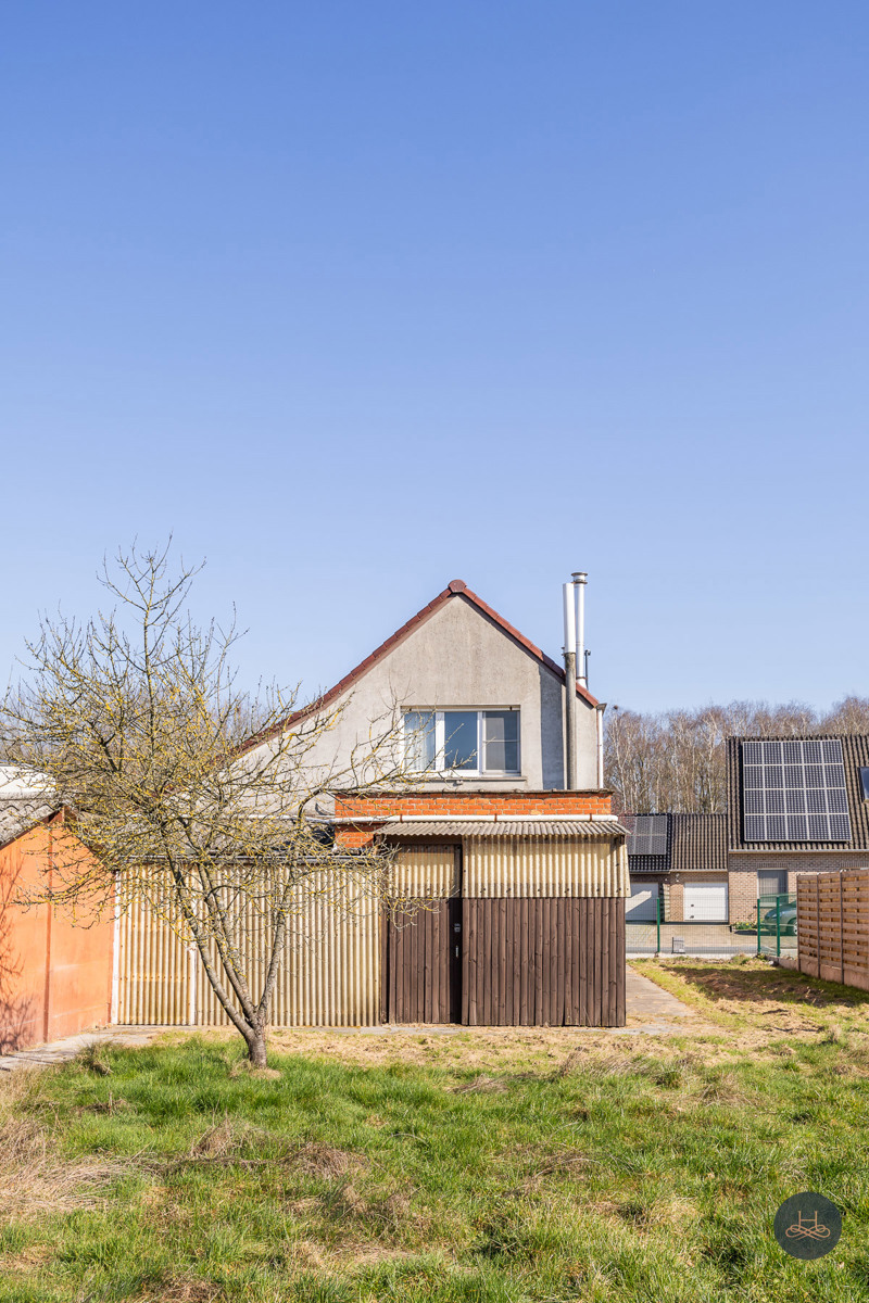 Openstaande te renoveren woning op 1685m² te Begijnendijk - foto 4