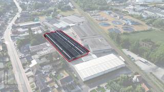 Functioneel magazijn met een oppervlakte <strong>vanaf 200 m²</strong>. Uitermate goed gelegen in Rumbeke op 1,8 km van E403.<br /><br />Deze magazijnruimte heeft een vrije hoogte van 6 m en is toegankelijk via een sectionale poort (4.40 m B x 4.20 m H) en toegangsdeur. De loods is voorzien van o.a. lichtstraten, gepolierde betonvloer, elektriciteitsaansluiting met 220V en 380V, wateraansluiting en ruime parkeer- en manoeuvreerruimte. De loods is recent gerenoveerd en biedt een droge en veilige opslag. Het terrein is voorzien van nachtverlichting en is 24/7 toegankelijk.<br /> <br /><strong>Onmiddellijk beschikbaar. </strong><br /><br />Contacteer <strong>PANORAMA B2B</strong> voor bijkomende informatie of een vrijblijvend plaatsbezoek op het nummer <strong>050 300 800</strong>.