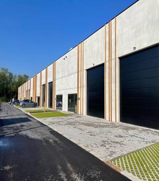 ALGEMEENNieuwbouw Bedrijvenpark Ter Biest, perfect gepositioneerd in het hart van Sint-Truiden, te midden van de betoverende landschappen van...