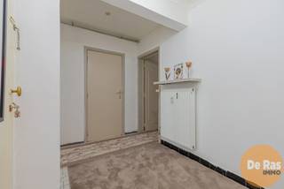 EERSTE BEZOEKDAG ZATERDAG 7 FEBRUARI VAN 10U TOT 12U (ENKEL OP AFSPRAAK: 053/60.65.66)ZOTTEGEM - Dit appartement op de eerste verdieping situeert...