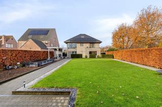 INSTAPKLARE, ENERGIEZUINIGE OPEN BEBOUWING MET TIJDLOZE ARCHITECTUUR OP 10A 5CA.Gelegen in het landelijke en charmante Liezele. Vlotte bereikbaarheid...