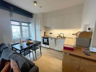 Centraal gelegen 1-slaapkamer appartement met garage op de tweede verdieping (zonder lift) in een kleinschalig gebouw te Blankenberge op...