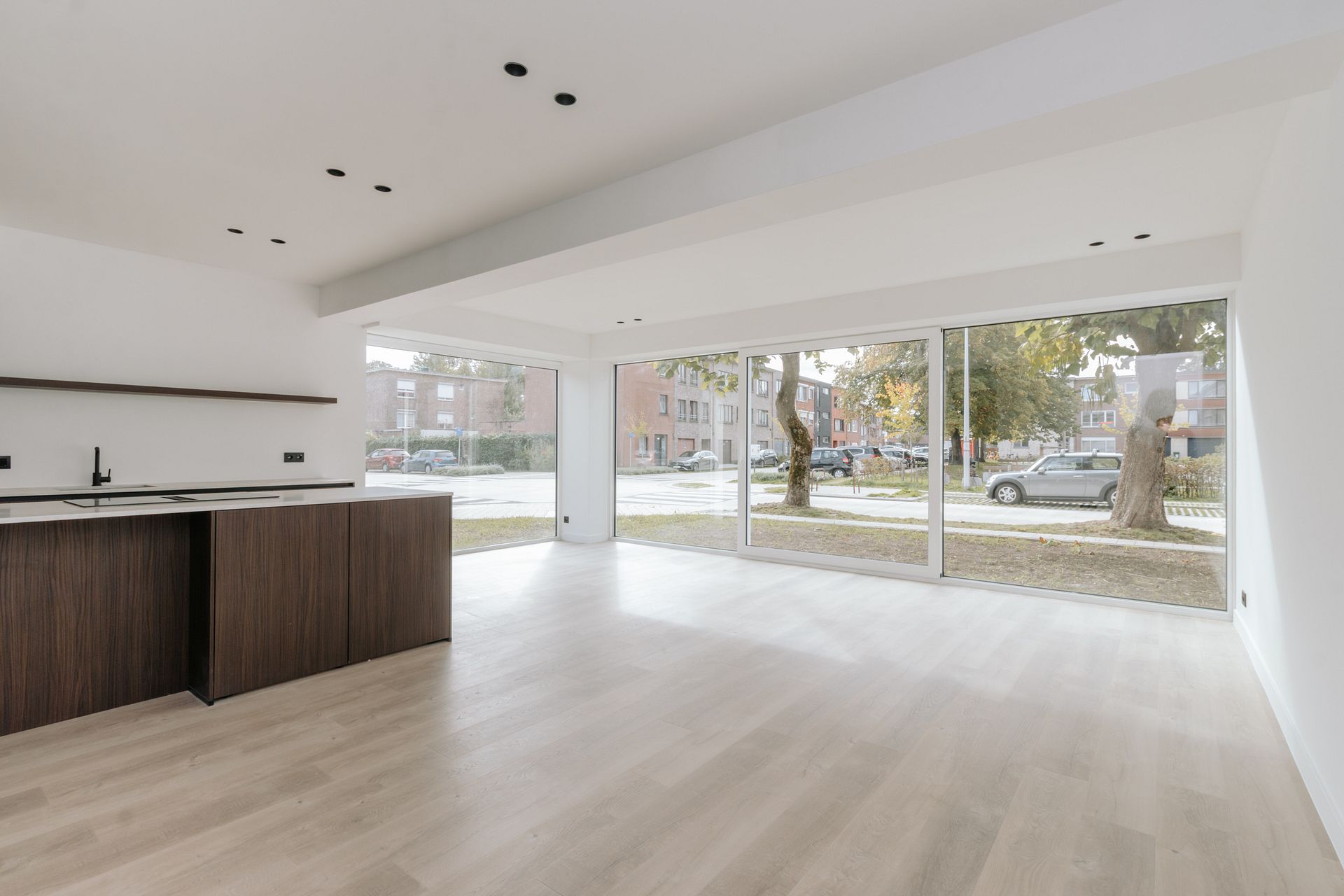 Gelijkvloersappartement met tuintje en garagebox! - foto 5