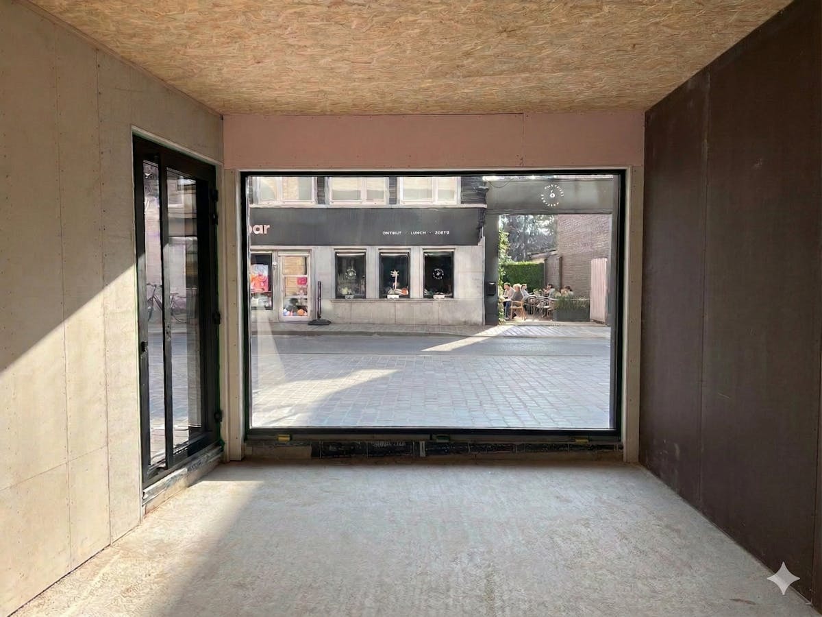 Kantoorruimte van ca. 60m² nabij het centrum van Roeselare - foto 2