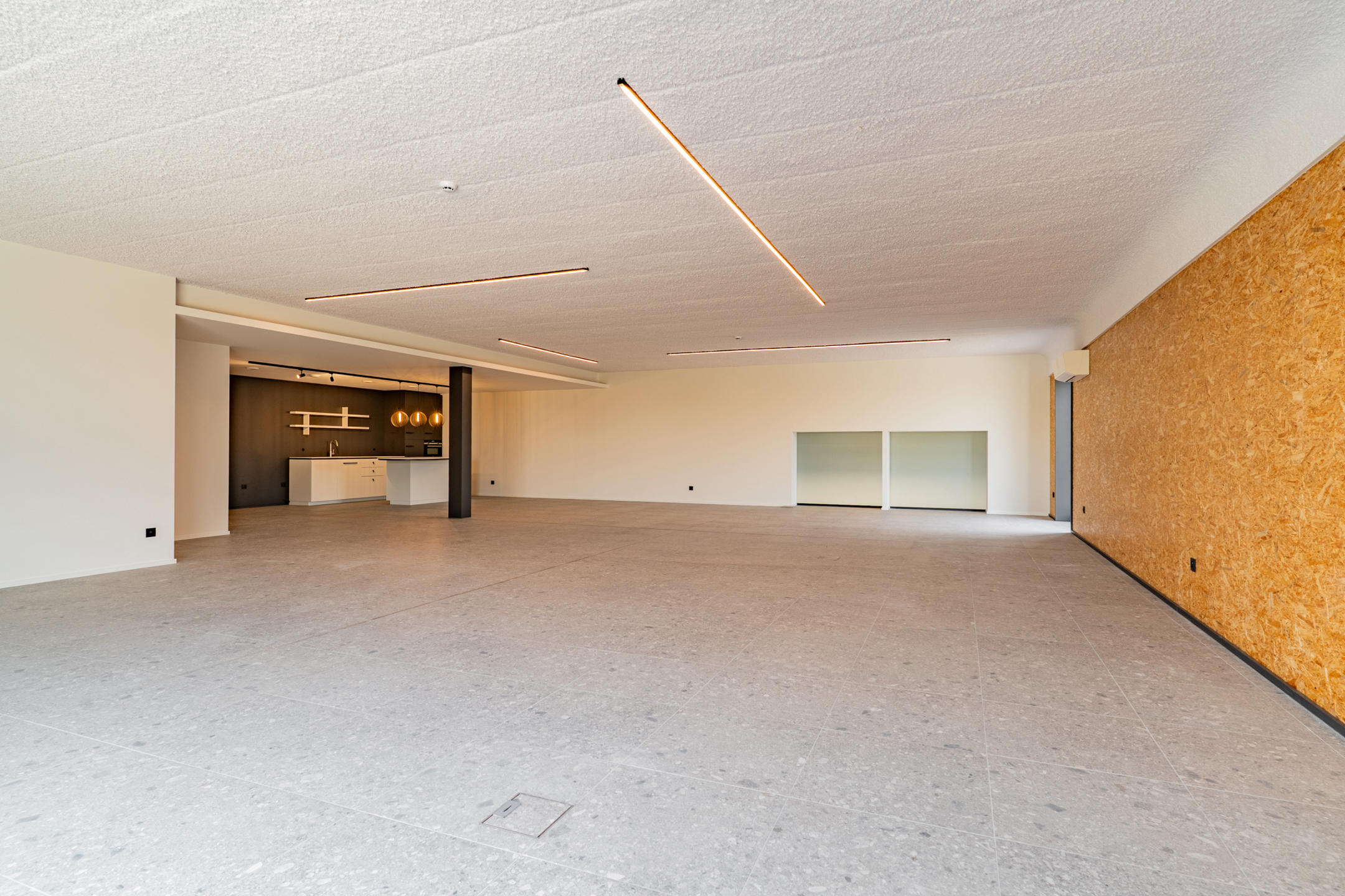 Commercial à louer à Retie - photo 3