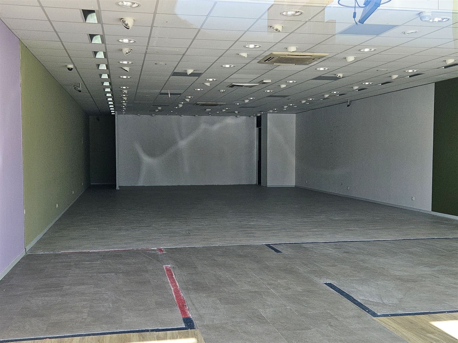 Commercial for rent in Genk - photo 4