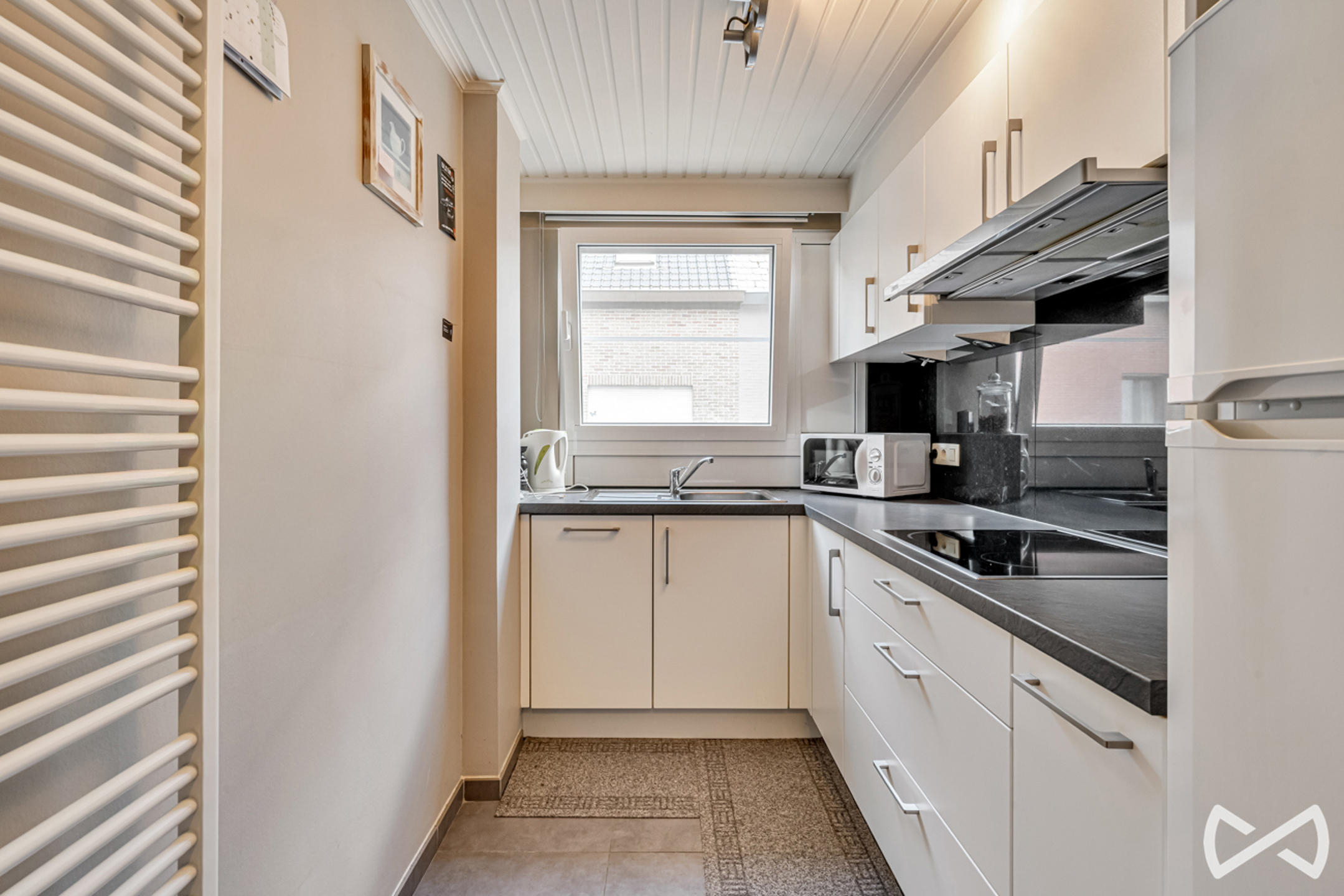 Centraal gelegen appartement aan de rand van het centrum - foto 4