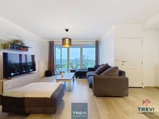 Idéalement situé au coeur d'un nouveau complexe commercial, non loin du centre. Bel appartement  2 chambres avec terrasse . L'appartement se...