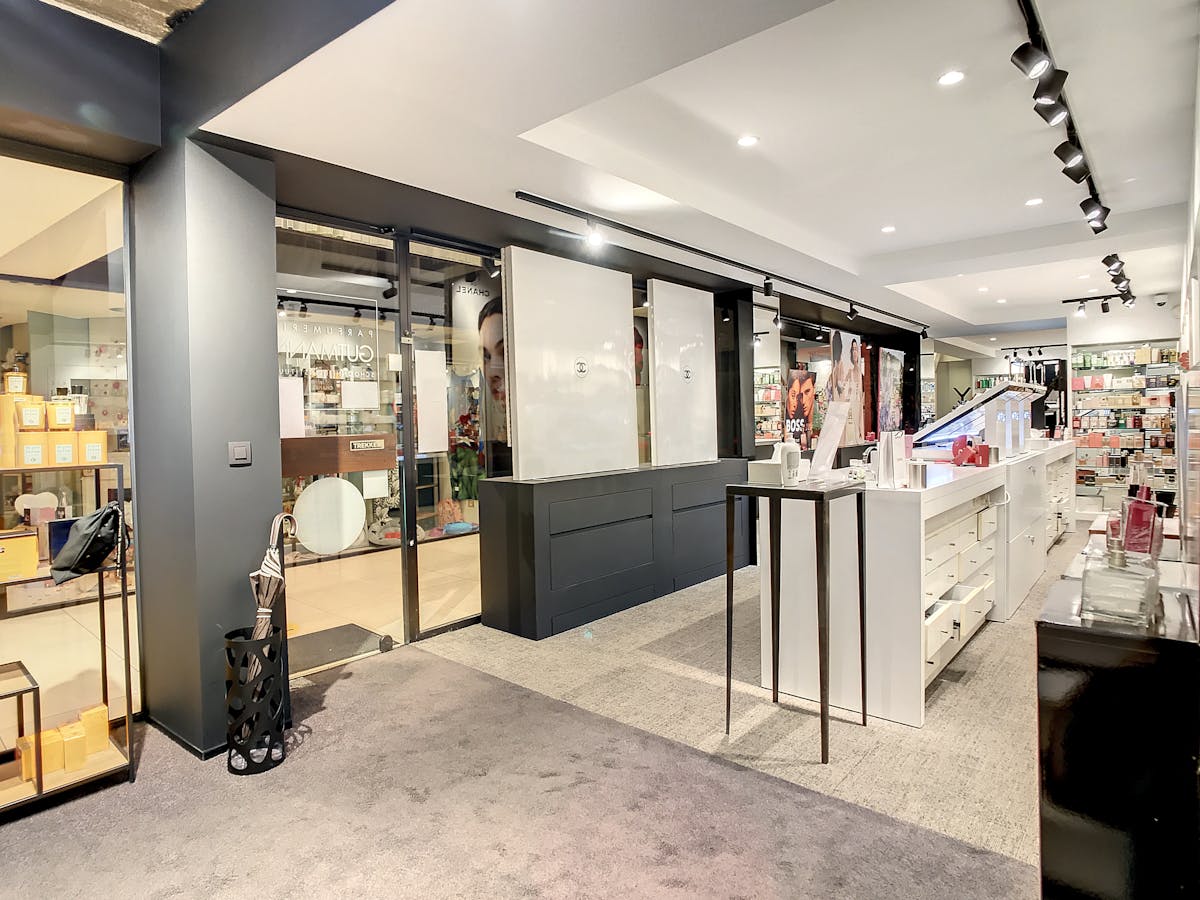 Local commercial à vendre dans le centre de Roeselare - photo 2