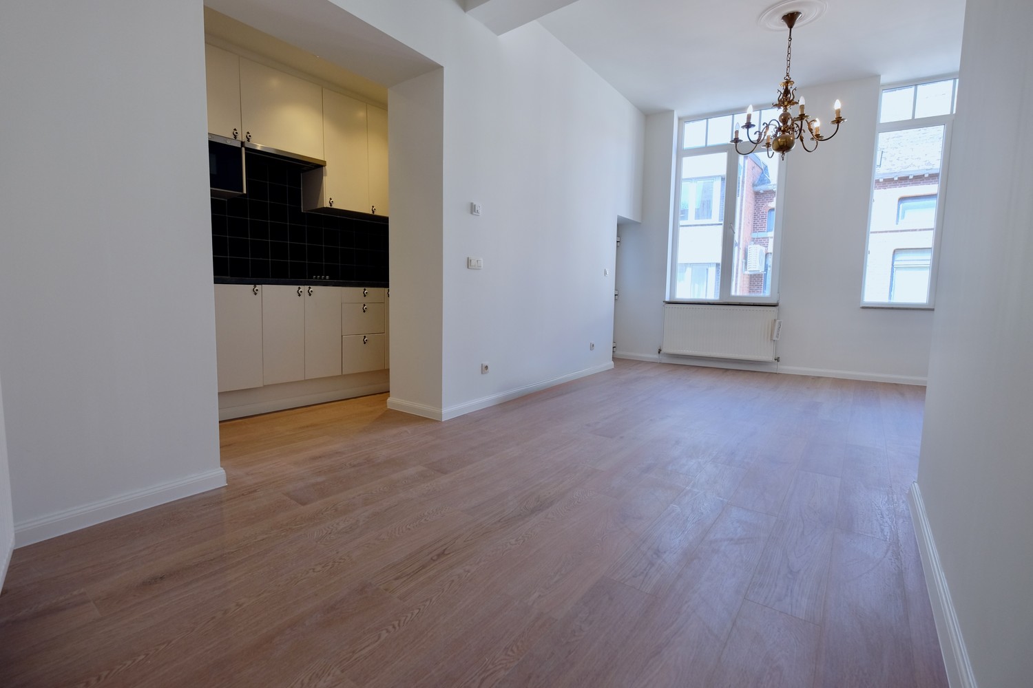Gerenoveerde stadswoning met 2 slaapkamers in het centrum van Sint-Truiden - foto 5