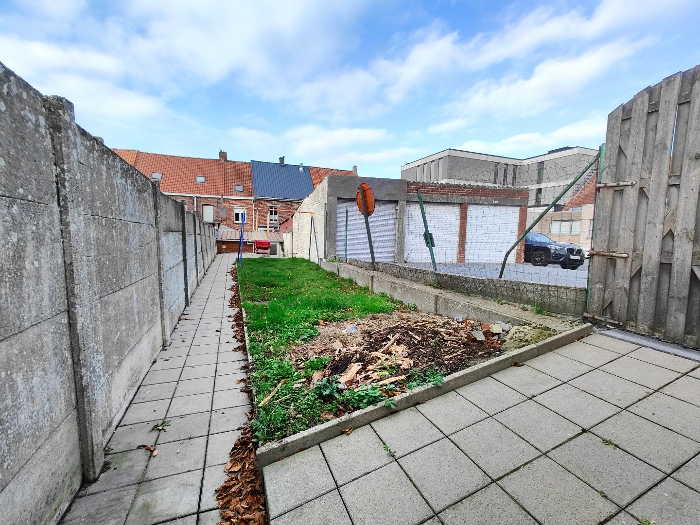 Op te frissen woning met tuin en berging op centrale ligging - foto 5