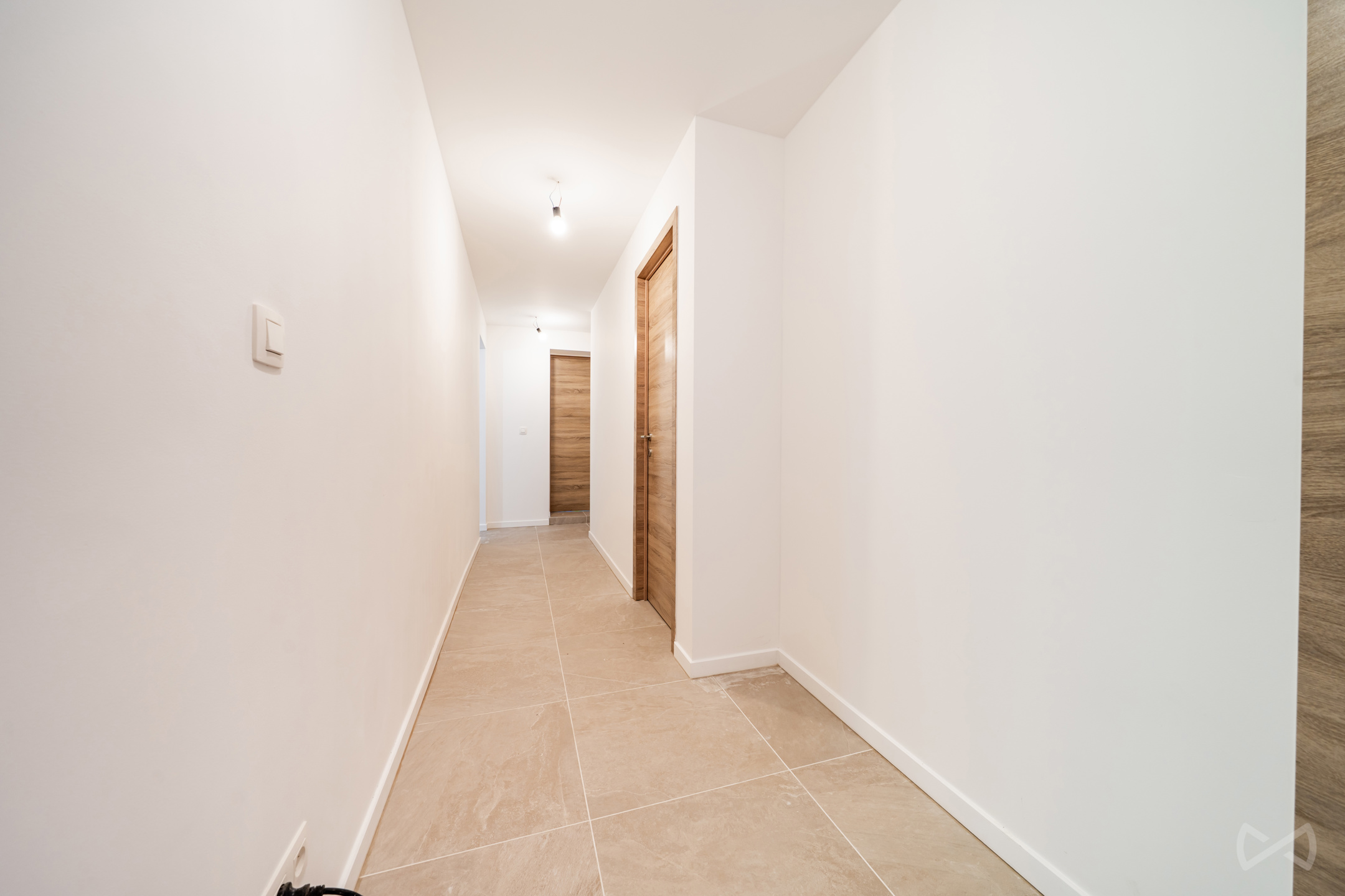 We invest hesbaye vous présente... 0497/40.99.81 - foto 3