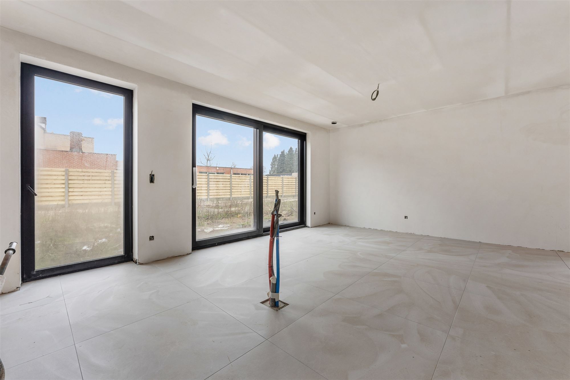 HOOG KWALITATIEVE NIEUWBOUWWONING OP CENTRALE LIGGING IN KOERSEL - foto 5