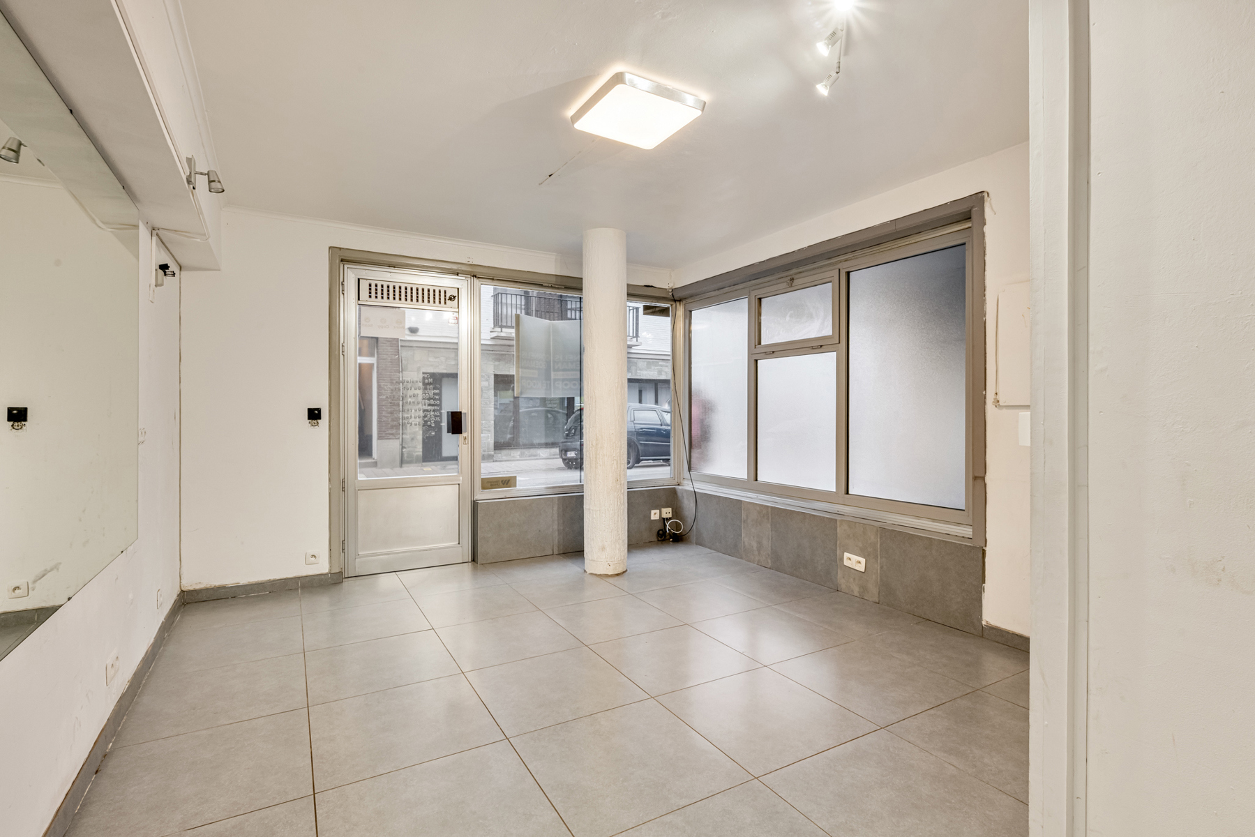 Opbrengsteigendom met 3 appartementen + handelsruimte - foto 4