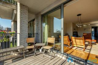 AlgemeenIn het centrum van Edegem vinden we dit prachtige appartement met mooie terrassen in de populaire residentie Wildeman. De levendige...