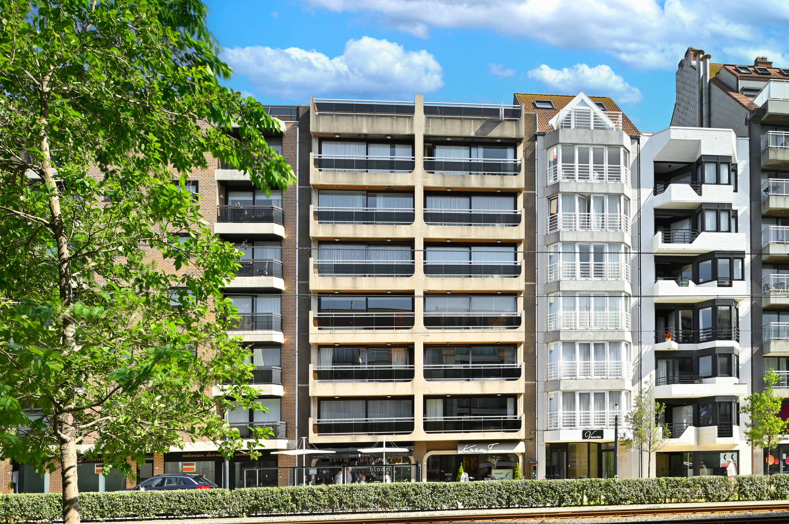 Penthouse met twee uitzonderlijke terrassen ter hoogte van het Heldenplein in Heist. - foto 3