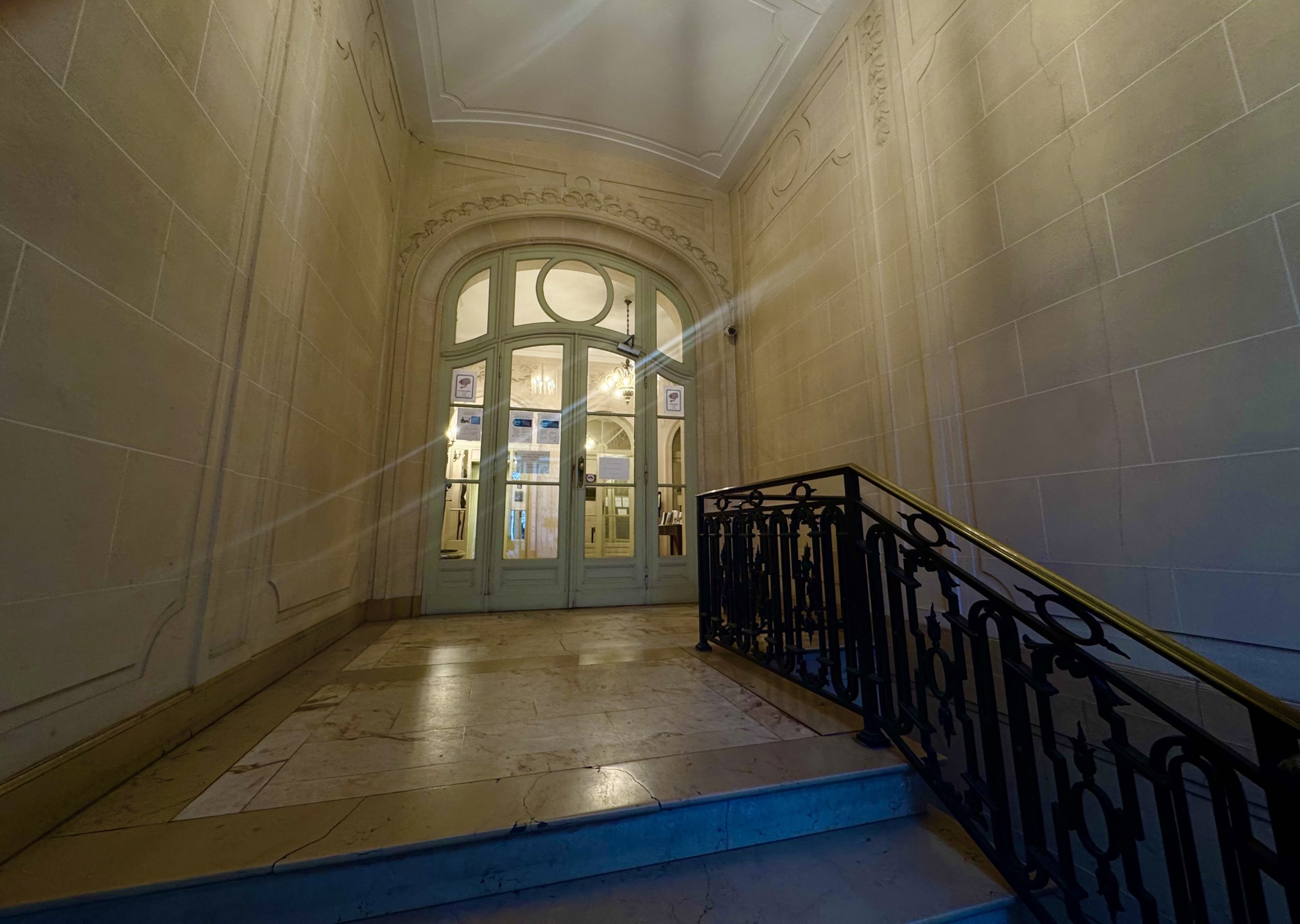 Te huur – Kantoorgebouw met tuin – 1.300 m² – Louizalaan 126, Brussel - foto 2