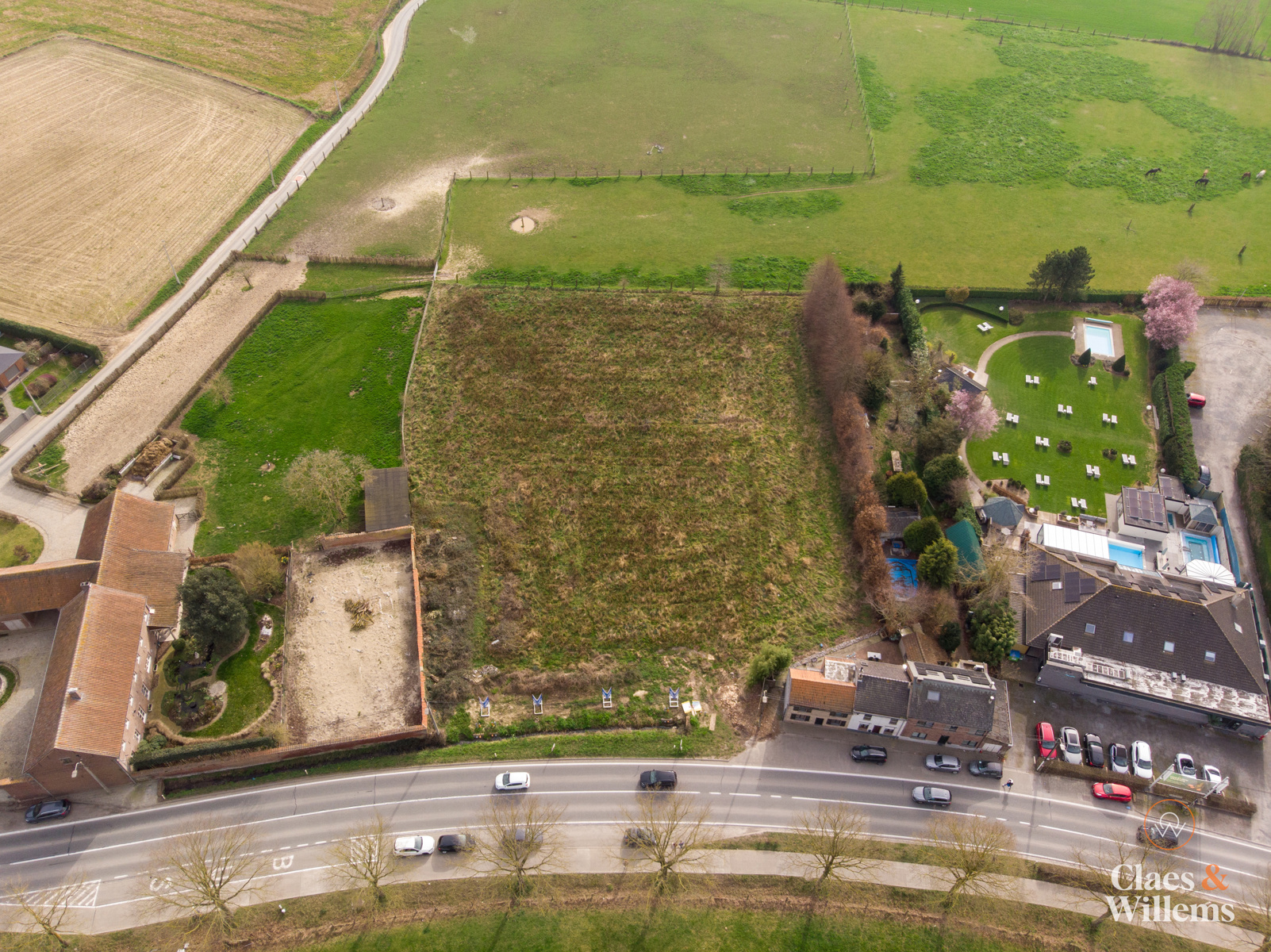Bouwgrond voor een driegevelwoning met zuidgerichte tuin en open zicht op de velden. - foto 3