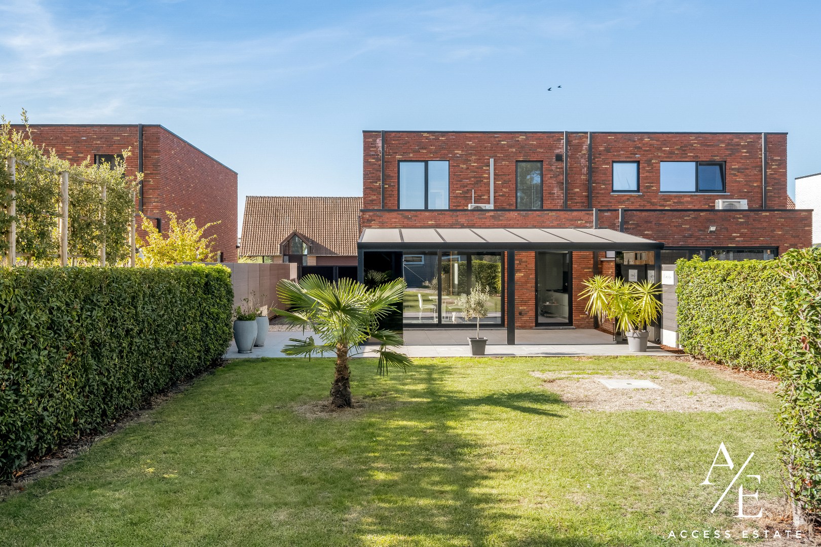 GIJZEGEM AALST-Recente half open woning met grote tuin! - foto 1