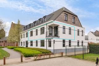 Welkom in dit verzorgd appartement op de eerste verdieping in het centrum van Essen, waar comfort en functionaliteit centraal staan. Dankzij...