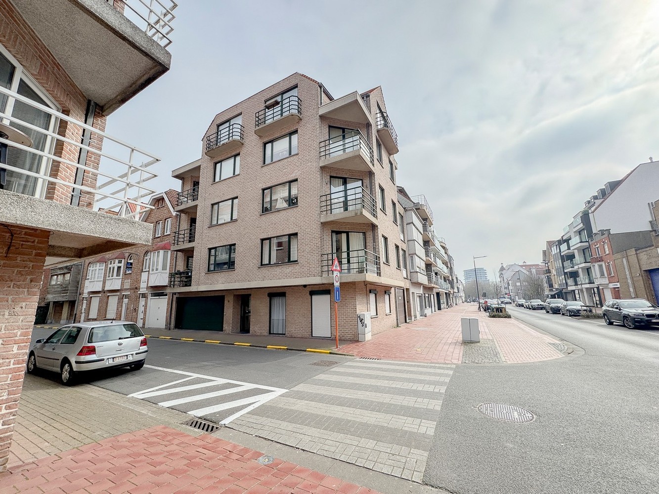 Volledig instapklaar, lichtrijk duplex hoekappartement: comfortabel wonen in het hart van Knokke - foto 4