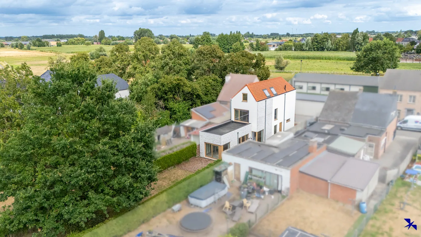 Stijlvol gerenoveerde woning op groenligging - foto 2