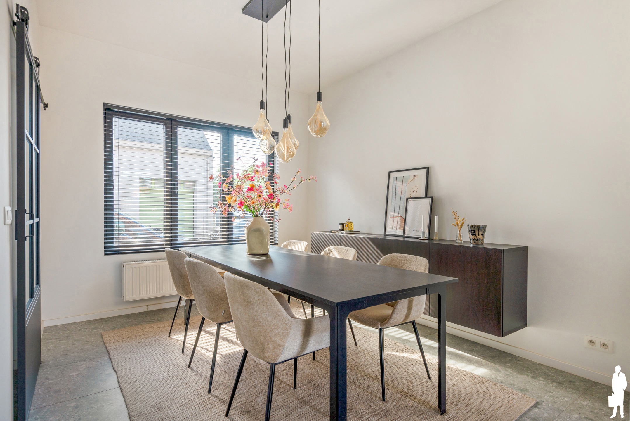 Smaakvol gerenoveerde woning met 3 slaapkamers en mooie tuin - foto 4