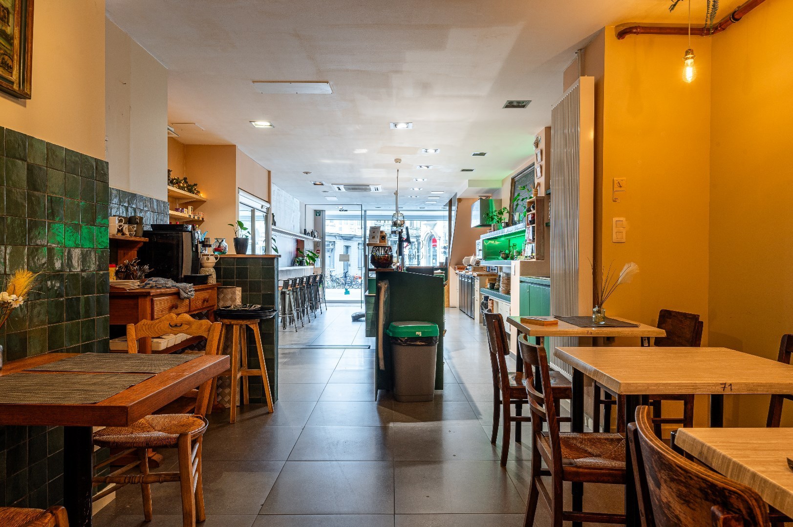 Commercial for rent in Ghent - photo 4