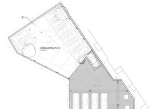 <p><span>AUTOSTAANPLAATS IN CENTRUM</span></p><p><span> </span></p><p><span>In volle centrum, op enkele passen van stations en Grote Markt is deze open autostaanplaats vlot bereikbaar.<br />Achter een afgesloten poort in een kleine residentie staat uw wagen veilig geparkeerd.</span></p><p><span> </span></p><p><span>VLOT BEREIKBAAR<br />MOOI AFGESLOTEN</span></p>