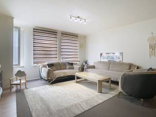 De snelste manier om een bezoek te brengen aan dit appartement? Vraag je bezoek aan via de rode knop op onze website (www.dewaele.com) en je...