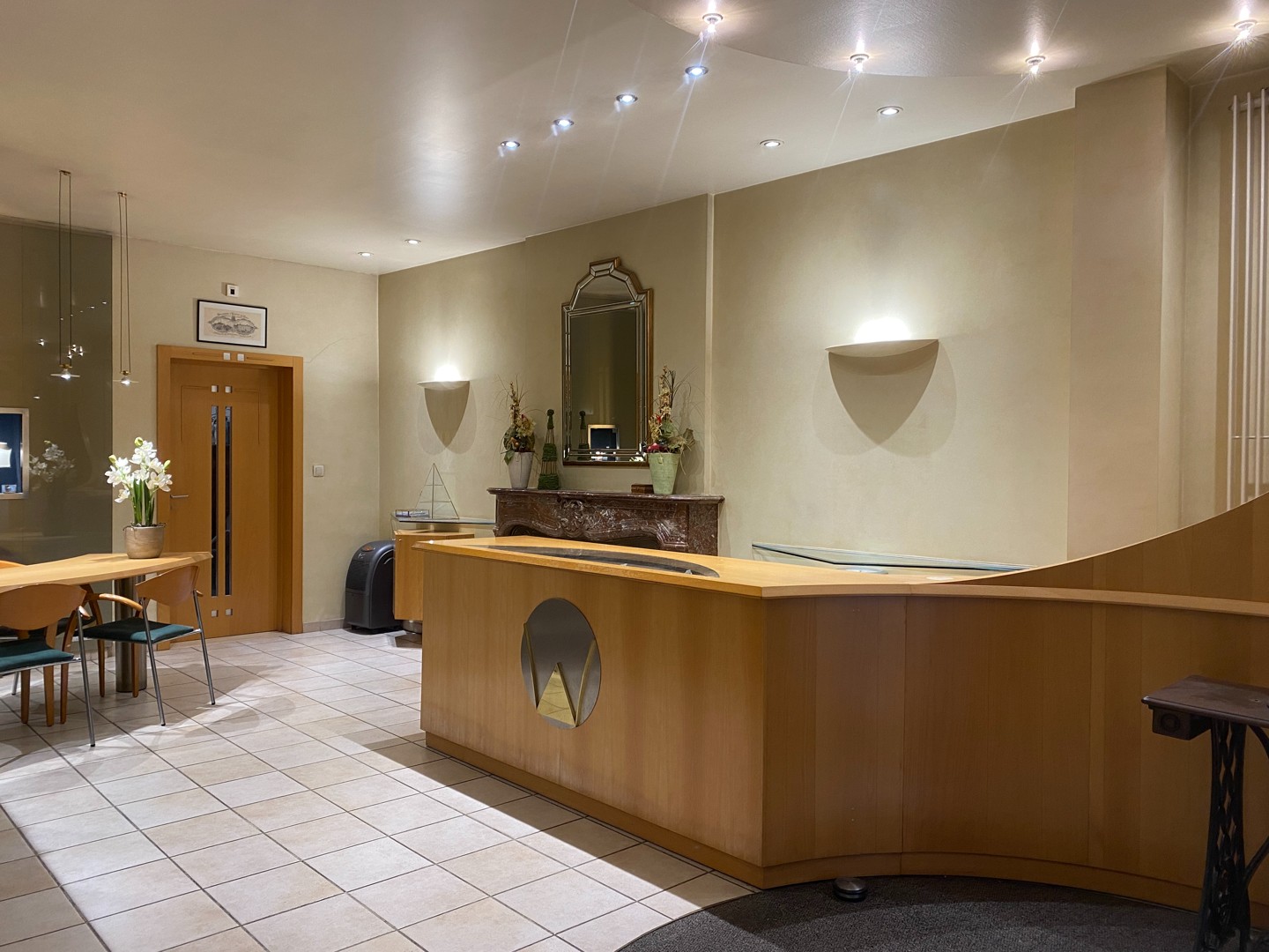 Handelspand met ruime woonst in het hart van Geraardsbergen - foto 4