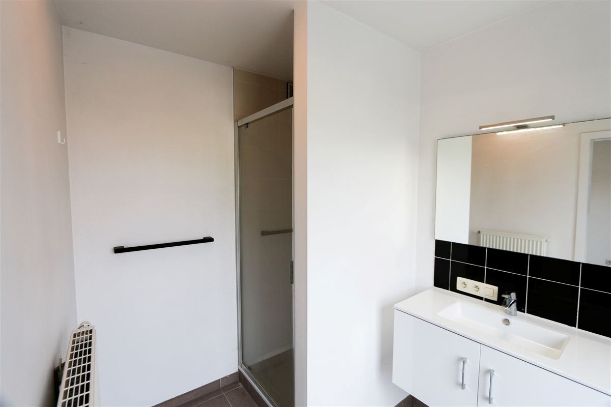 Apartment for sale in Roeselare with 1 bedroom - photo 5
