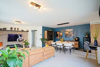 Dit recent appartement in Temse met zeer gunstig EPC (6 zonnepanelen) biedt een perfecte combinatie van comfort, stijl en een uitzonderlijke...
