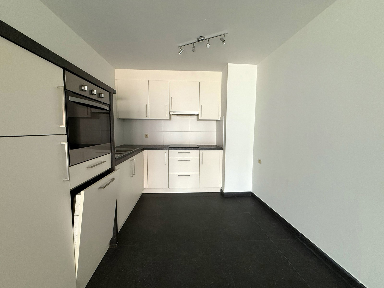 Appartement met twee slaapkamers op wandelafstand van het centrum. - foto 5