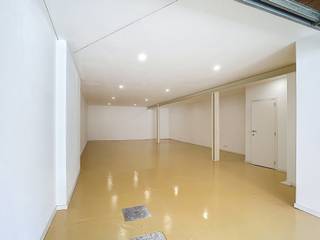 In het hart van Gooik vind je deze veelzijdige ruimte van 85 m², ideaal als winkelruimte, kantoor of atelier. Dankzij de centrale ligging in het...