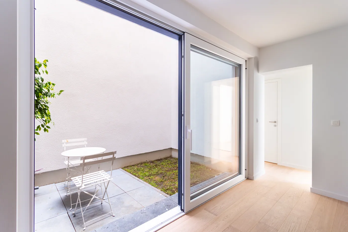 Gerenoveerd appartement met buitenruimte op 't Zuid - foto 4