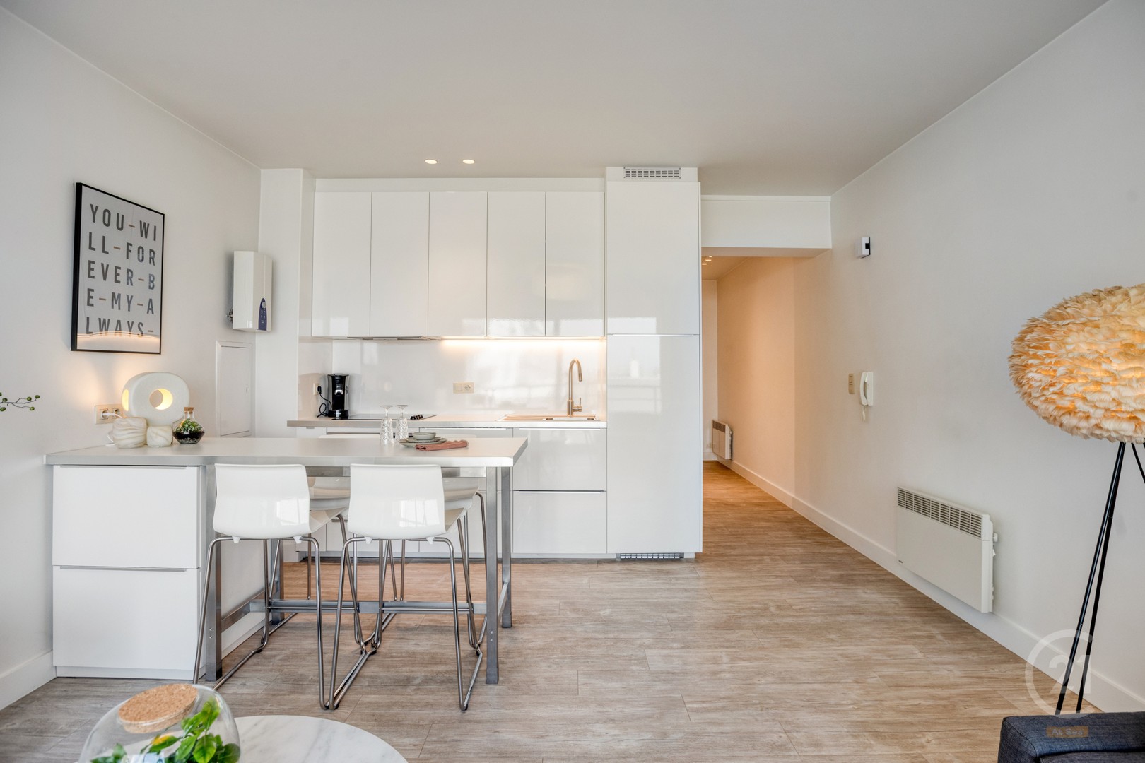 Instapklaar appartement met zijdelings zeezicht op toplocatie in Middelkerke - foto 5