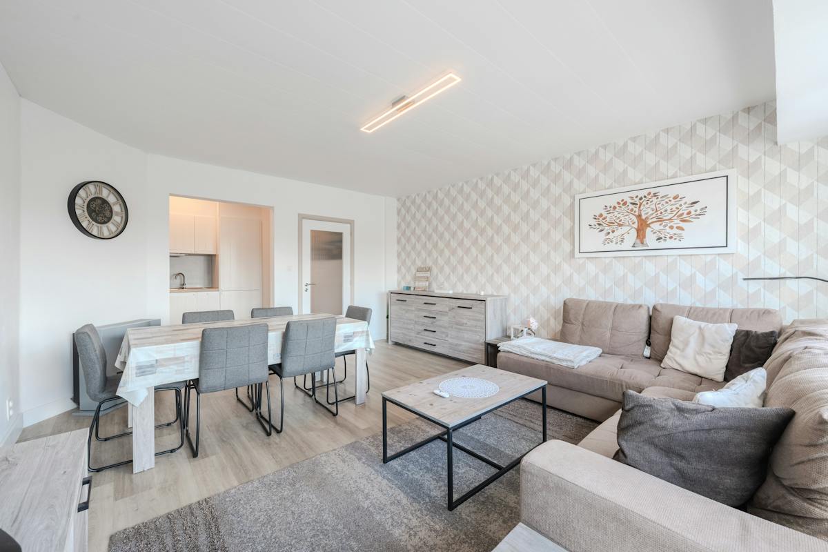 Gerenoveerd 2 slaapkamer appartement vlakbij de Zeedijk! - foto 4
