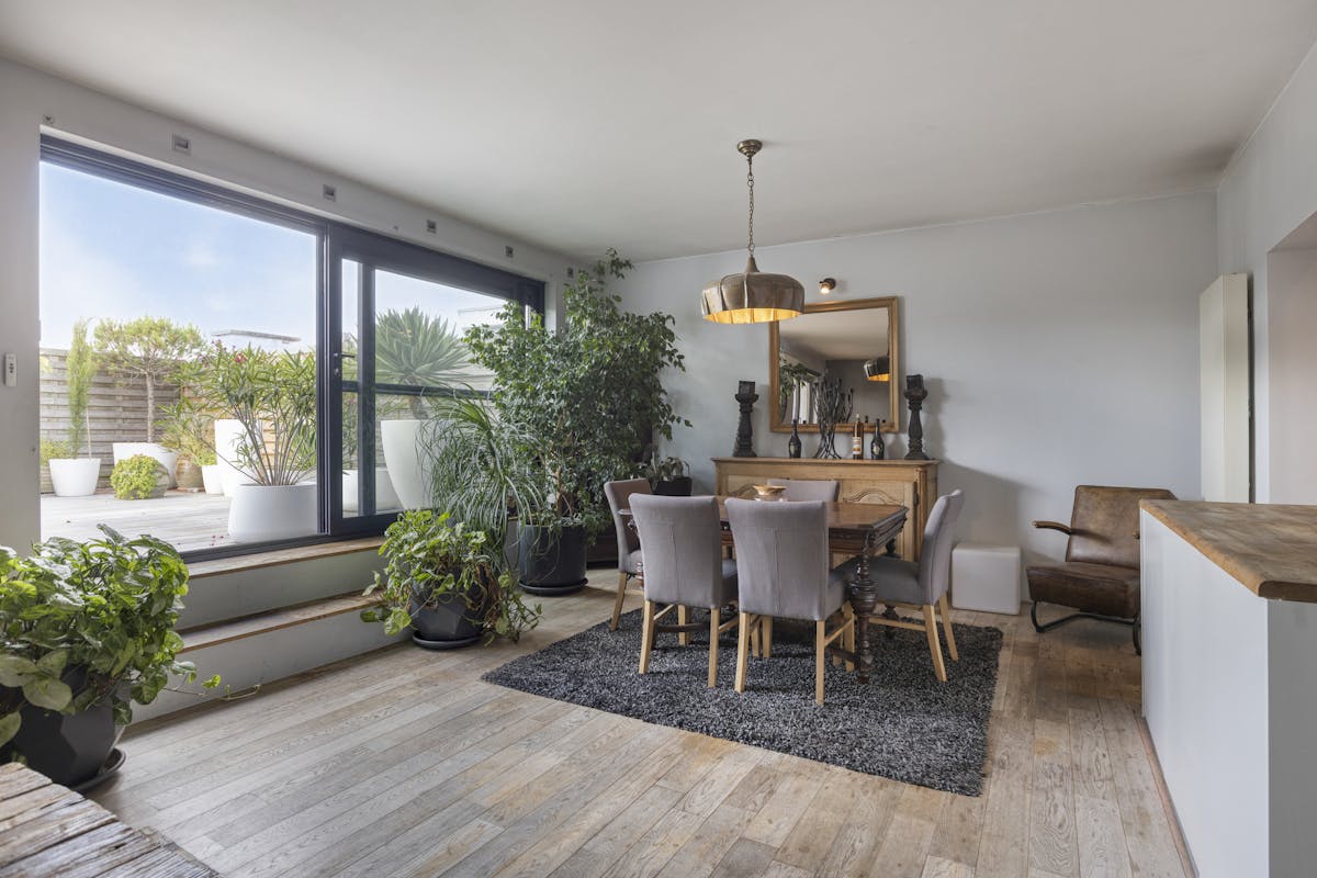 Bâtiment unique avec installations de vie et de bien-être à Bruges - photo 4