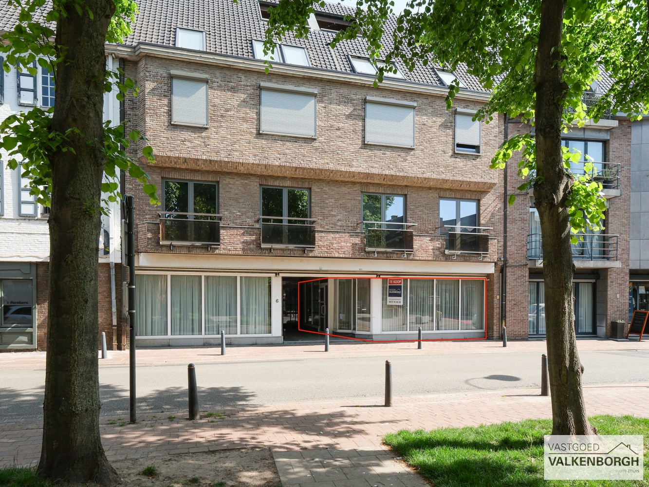 Commercial à vendre à Diepenbeek avec 1 chambre - photo 1