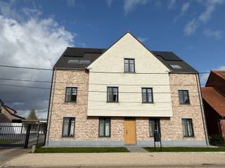Modern en energiezuinig nieuwbouwappartement in Meerhout (Gestel) In het rustige en groene Gestel bevindt zich dit prachtige nieuwbouwappartement op...