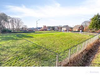 Bouwgrond voor open bebouwing op perceel van 8a 25ca in O.-L.-V.-OlenDit ruime perceel voor open bebouwing is gelegen langs Krentzen in Olen...